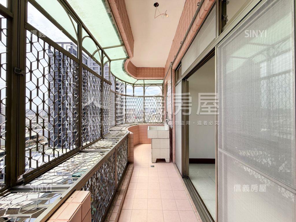 鼎中採光高樓美景三房平車房屋室內格局與周邊環境