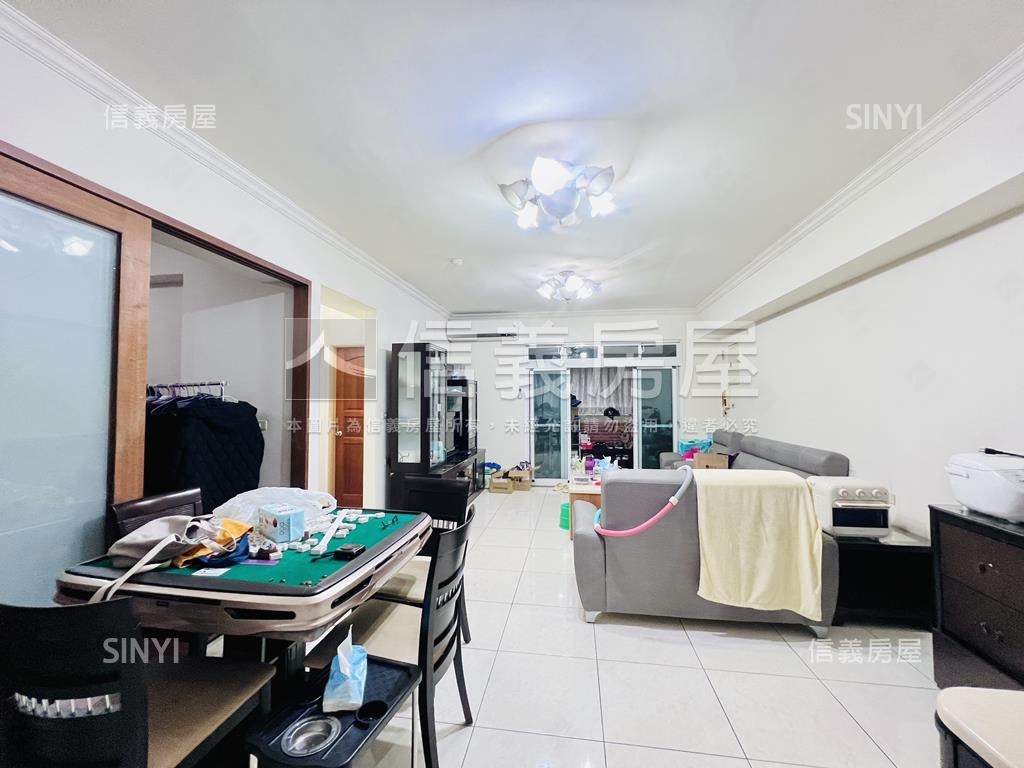 文林世家４房平面車位房屋室內格局與周邊環境