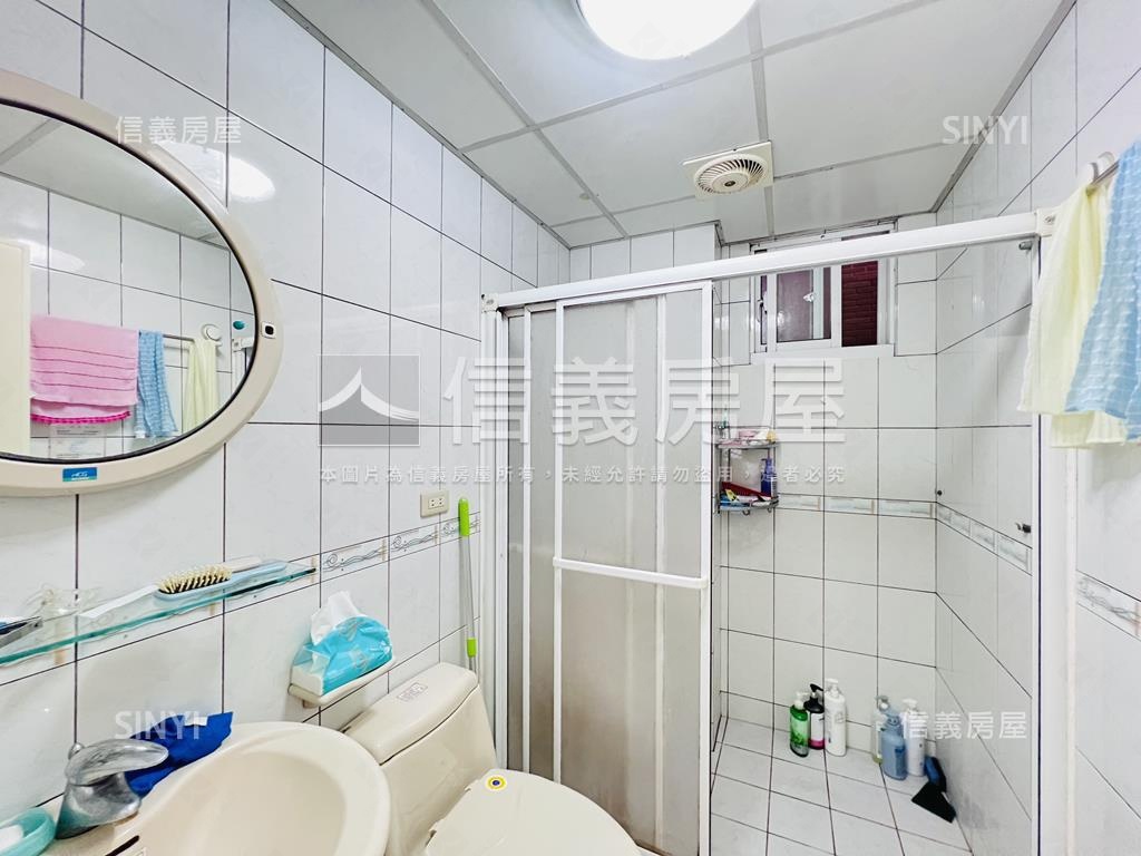 文林世家４房平面車位房屋室內格局與周邊環境