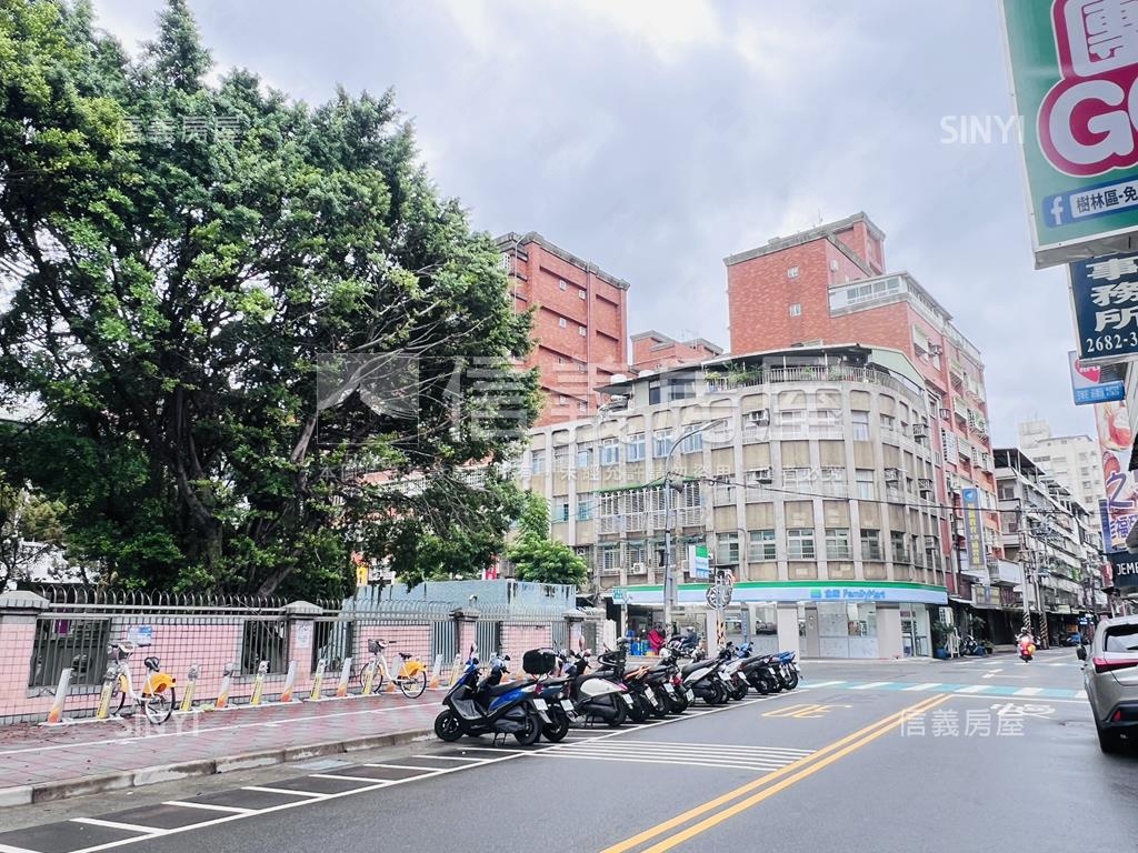 文林世家４房平面車位房屋室內格局與周邊環境