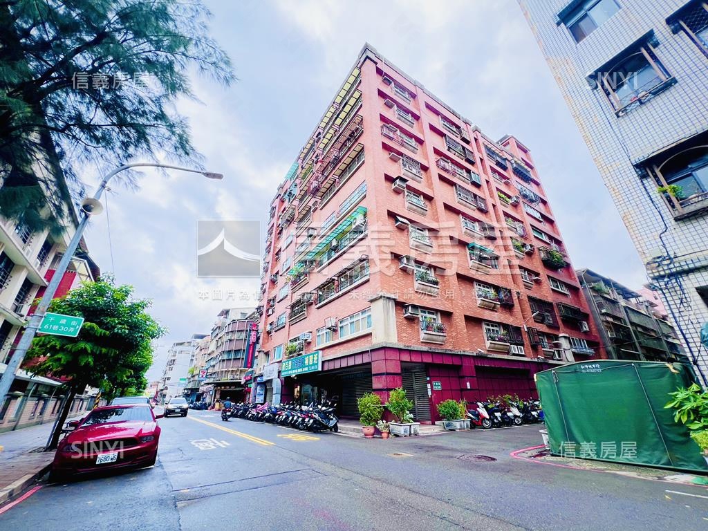 文林世家４房平面車位房屋室內格局與周邊環境