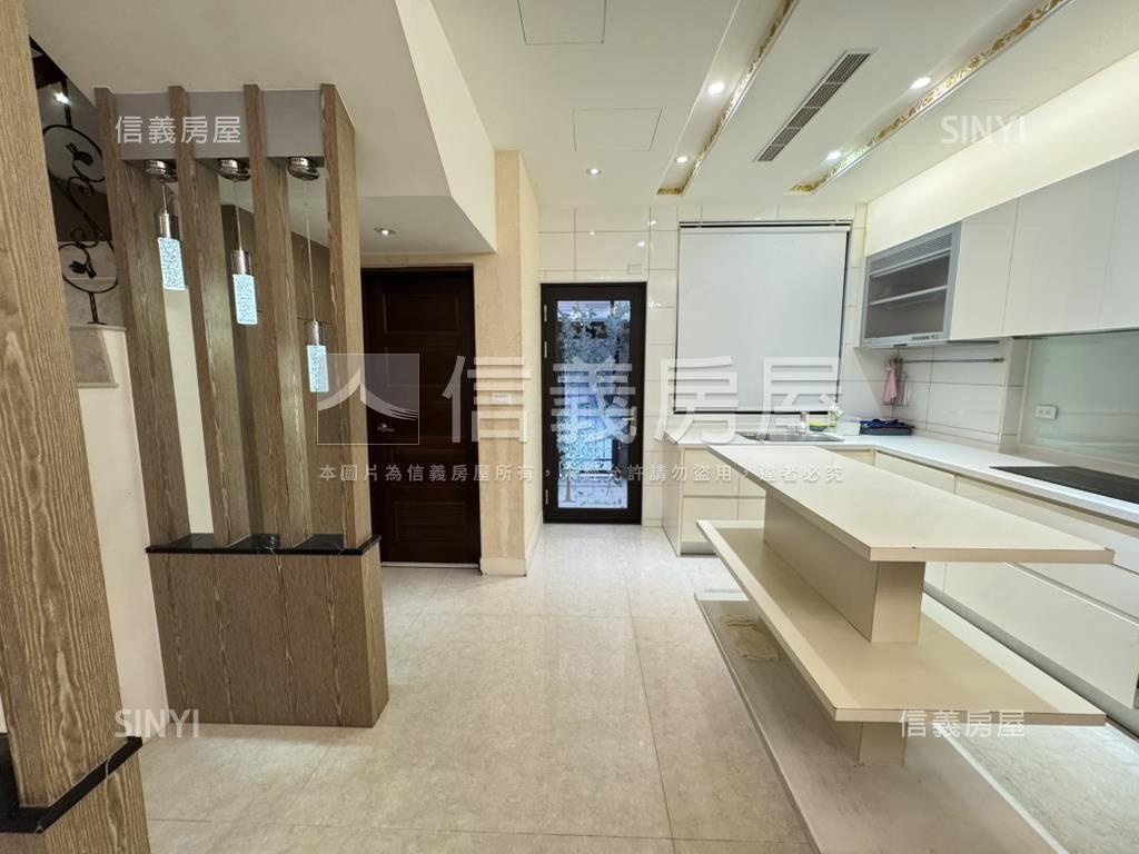 金碧輝煌海川蘊精美別墅房屋室內格局與周邊環境