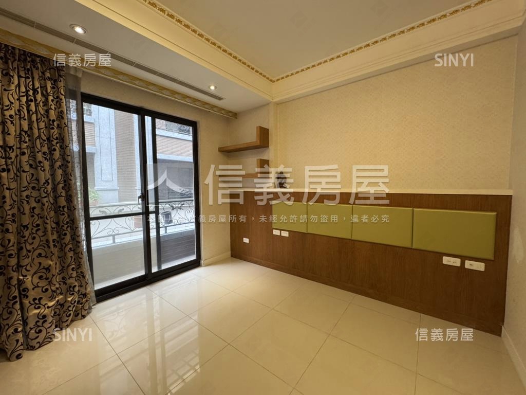 金碧輝煌海川蘊精美別墅房屋室內格局與周邊環境