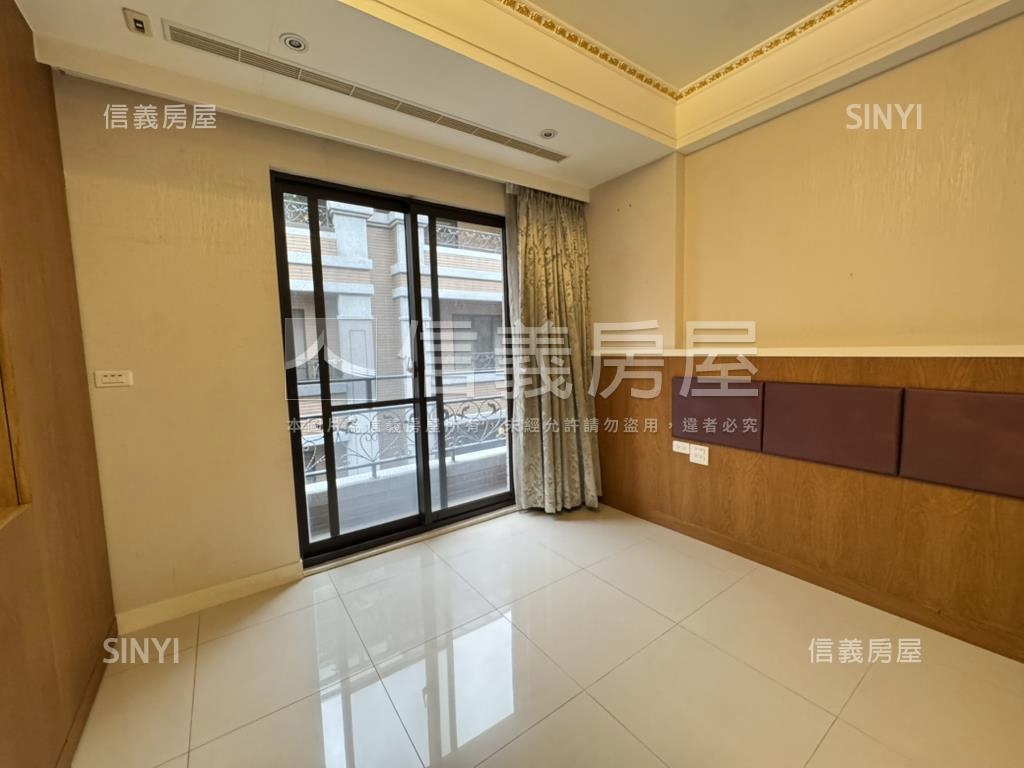 金碧輝煌海川蘊精美別墅房屋室內格局與周邊環境