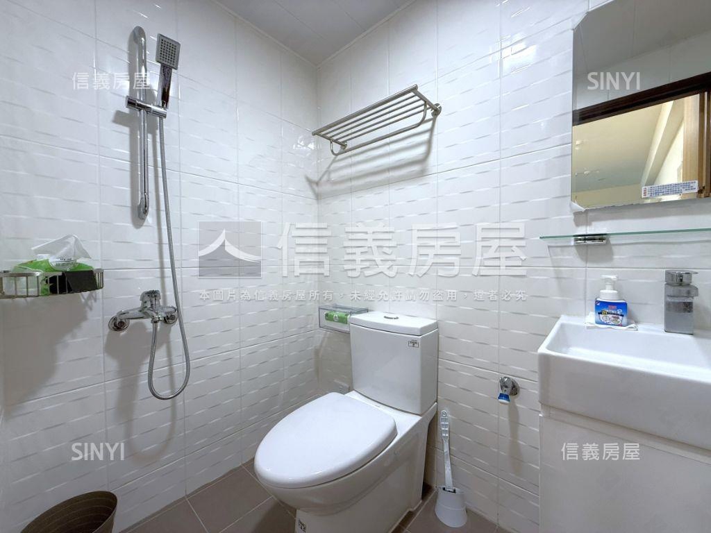 近南科高樓層裝潢兩房平車房屋室內格局與周邊環境
