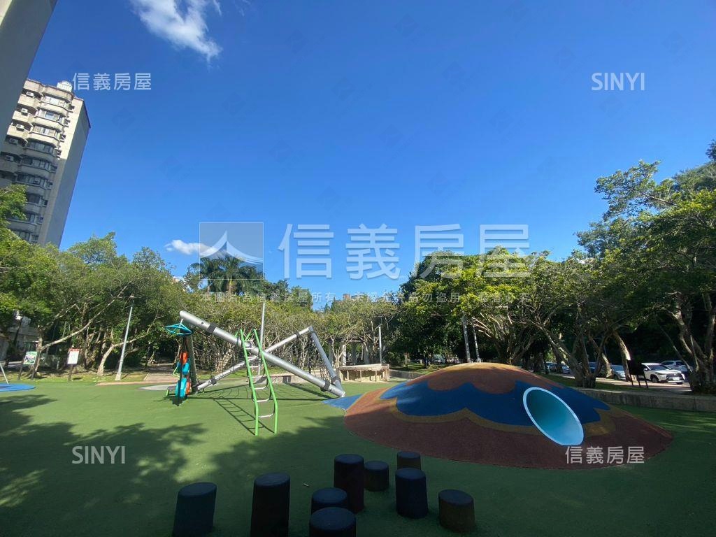 精緻電梯三房房屋室內格局與周邊環境