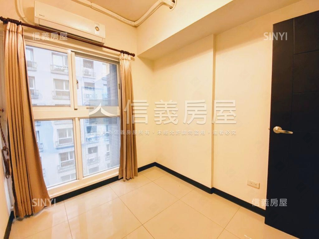 專任法國紅兩房平車房屋室內格局與周邊環境