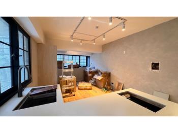 公園邊間漂亮美廈