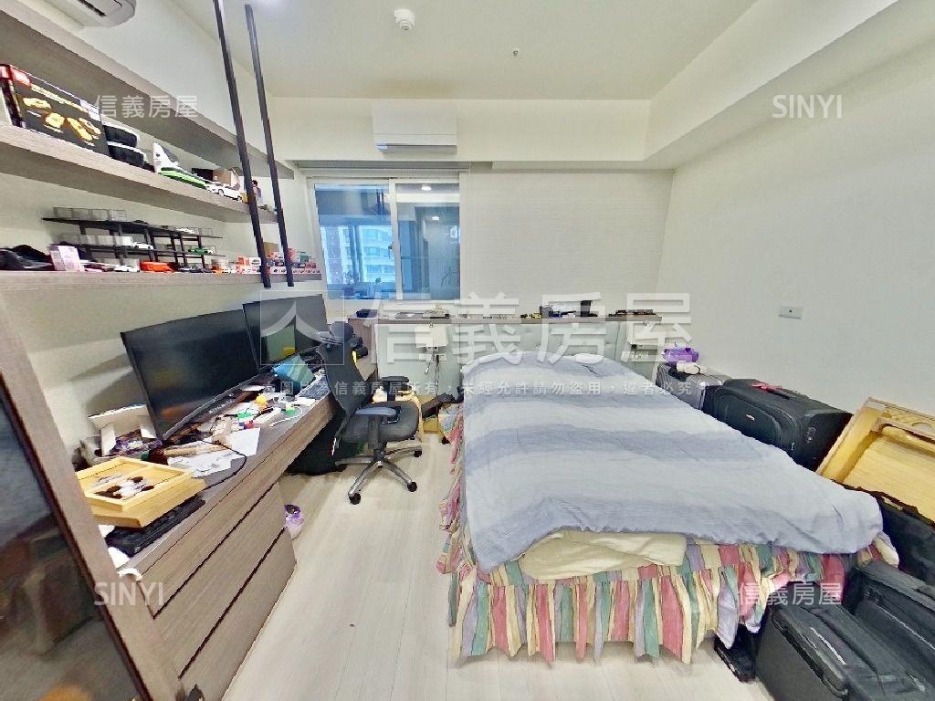 寶橋名人巷尊爵大四房車位房屋室內格局與周邊環境