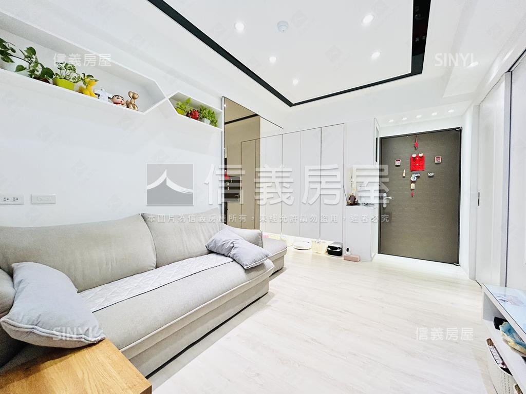 專任Ａ＋面山全景大兩房車房屋室內格局與周邊環境