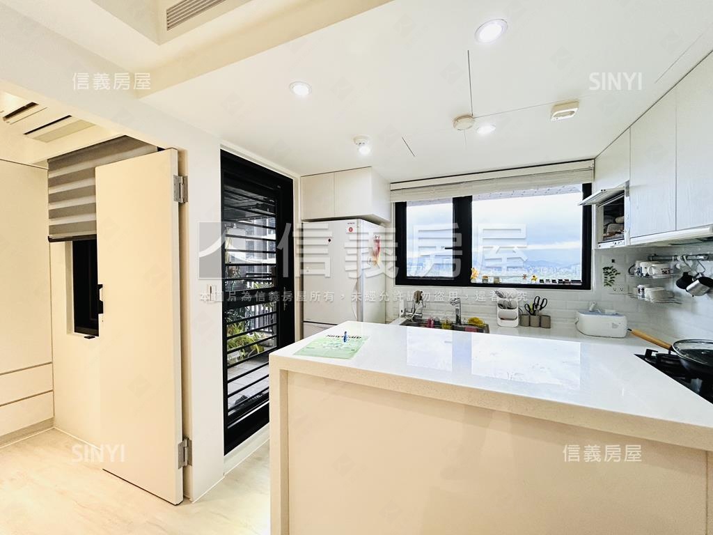 專任Ａ＋面山全景大兩房車房屋室內格局與周邊環境
