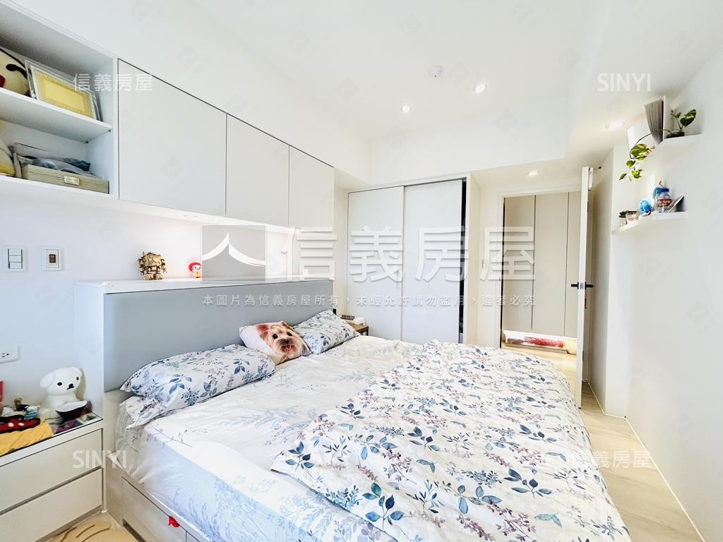 專任Ａ＋面山全景大兩房車房屋室內格局與周邊環境