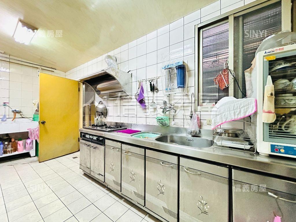 中山北靜巷面寬稀有一樓房屋室內格局與周邊環境