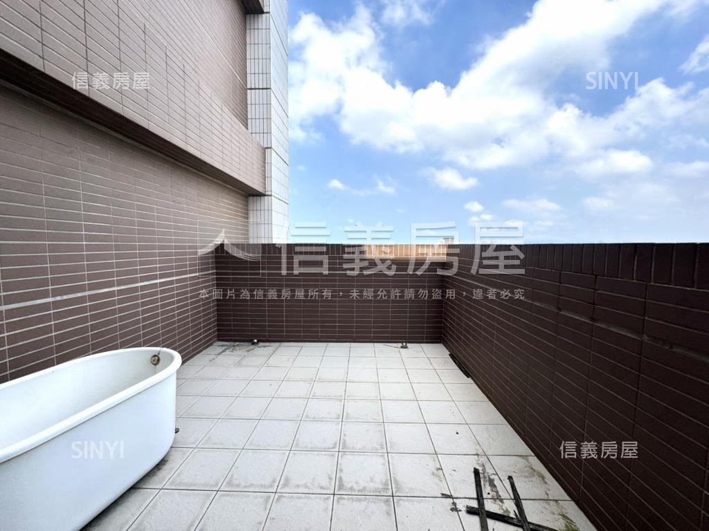 青埔高樓露臺裝潢美屋房屋室內格局與周邊環境