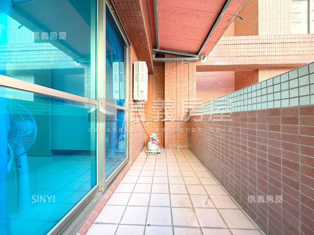 近義享天地百貨‧黃金店面房屋室內格局與周邊環境