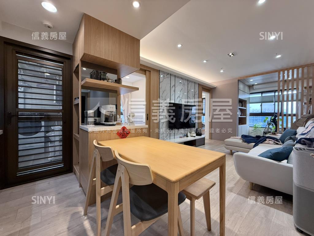 臻園２＋１高樓雙衛浴開窗房屋室內格局與周邊環境