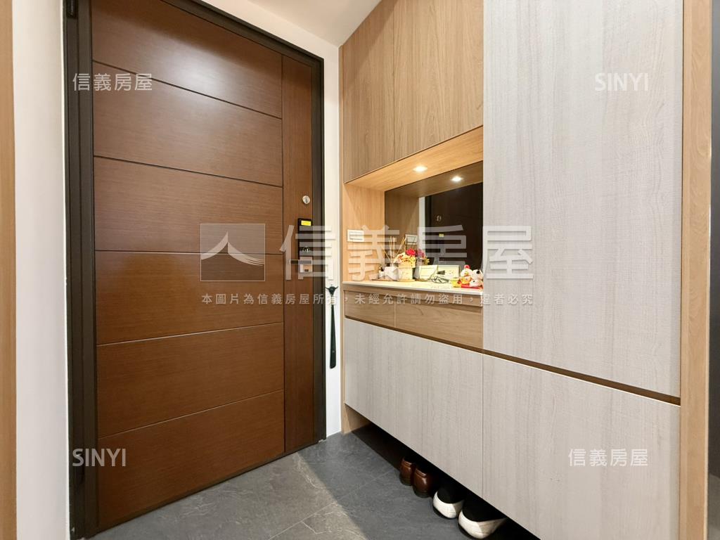 臻園２＋１高樓雙衛浴開窗房屋室內格局與周邊環境