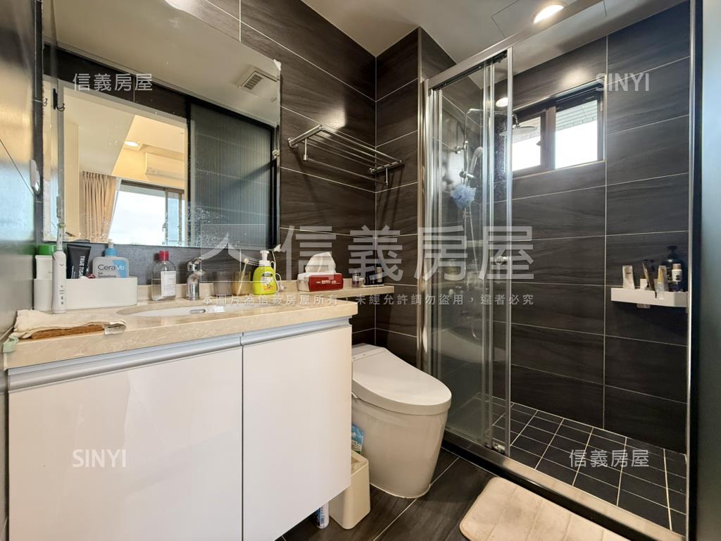 臻園２＋１高樓雙衛浴開窗房屋室內格局與周邊環境