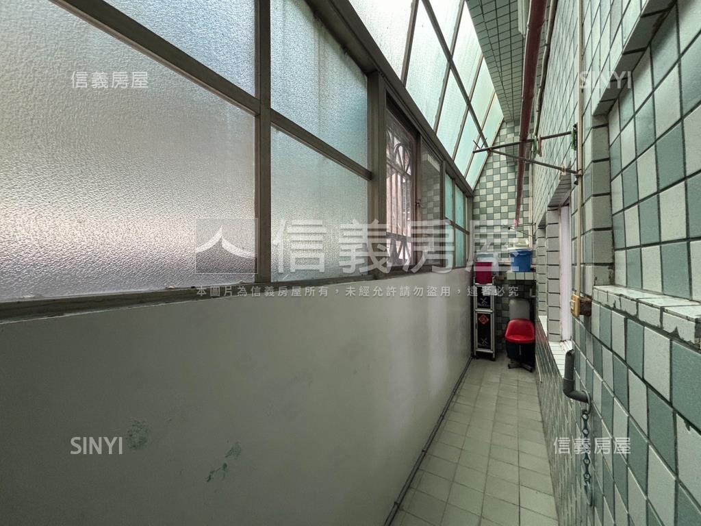 東區復興學區電梯平車房屋室內格局與周邊環境
