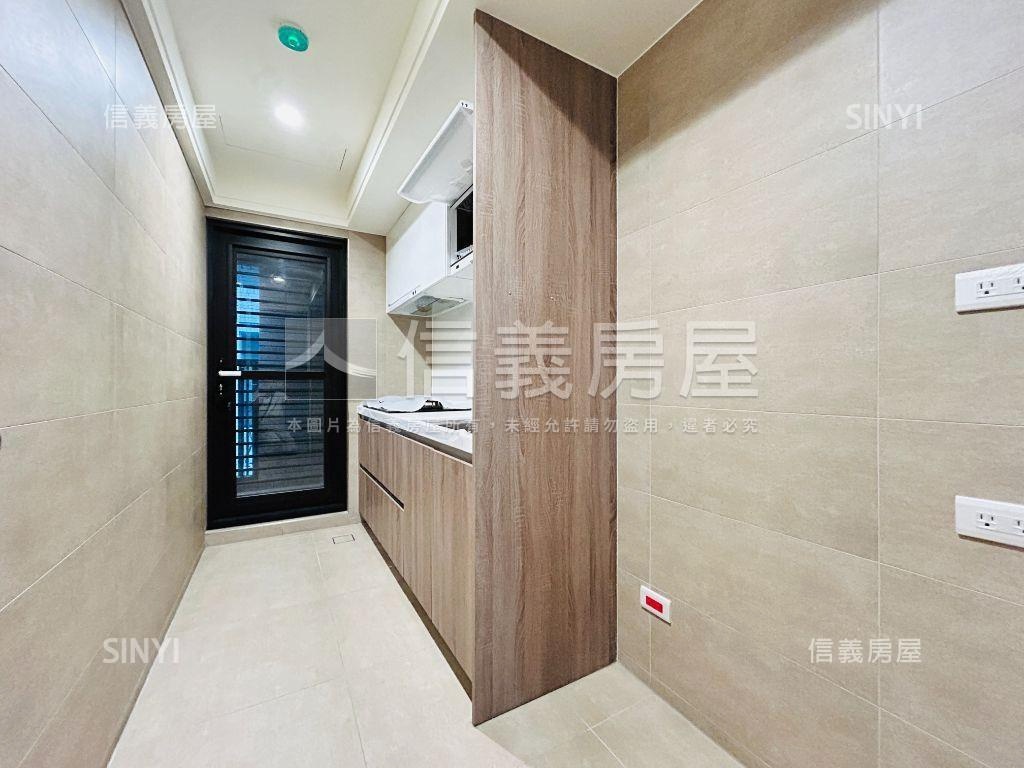 重劃區全新豪邸三房兩衛房屋室內格局與周邊環境
