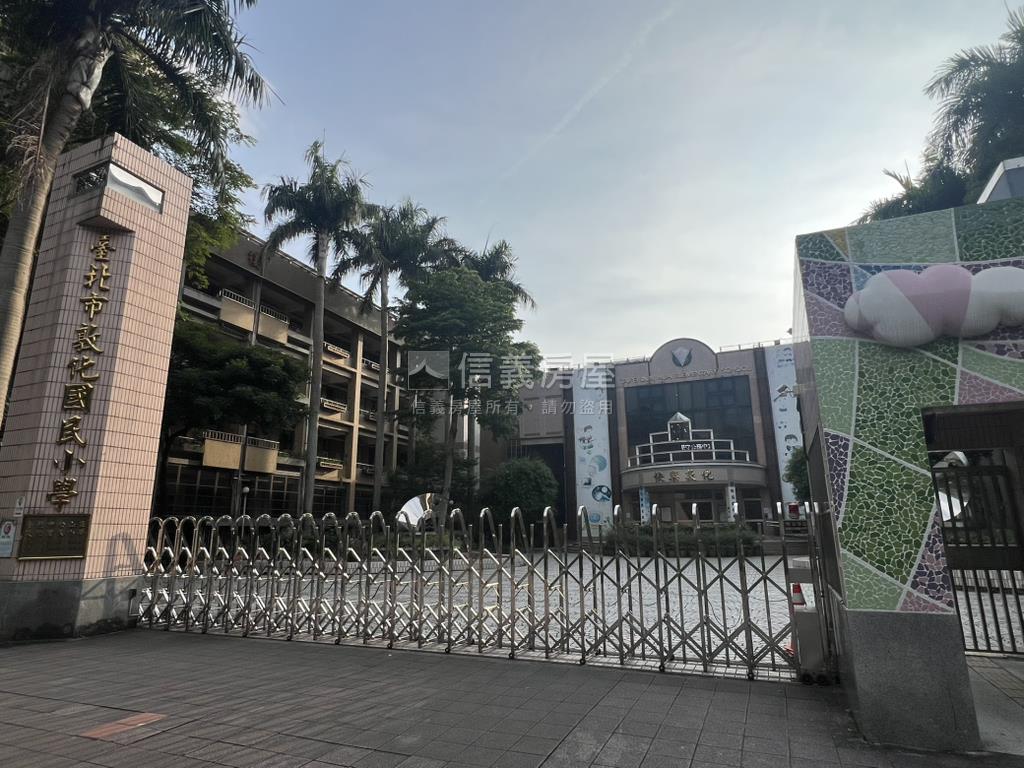 專約雙敦巨蛋獨棟邊間美寓房屋室內格局與周邊環境