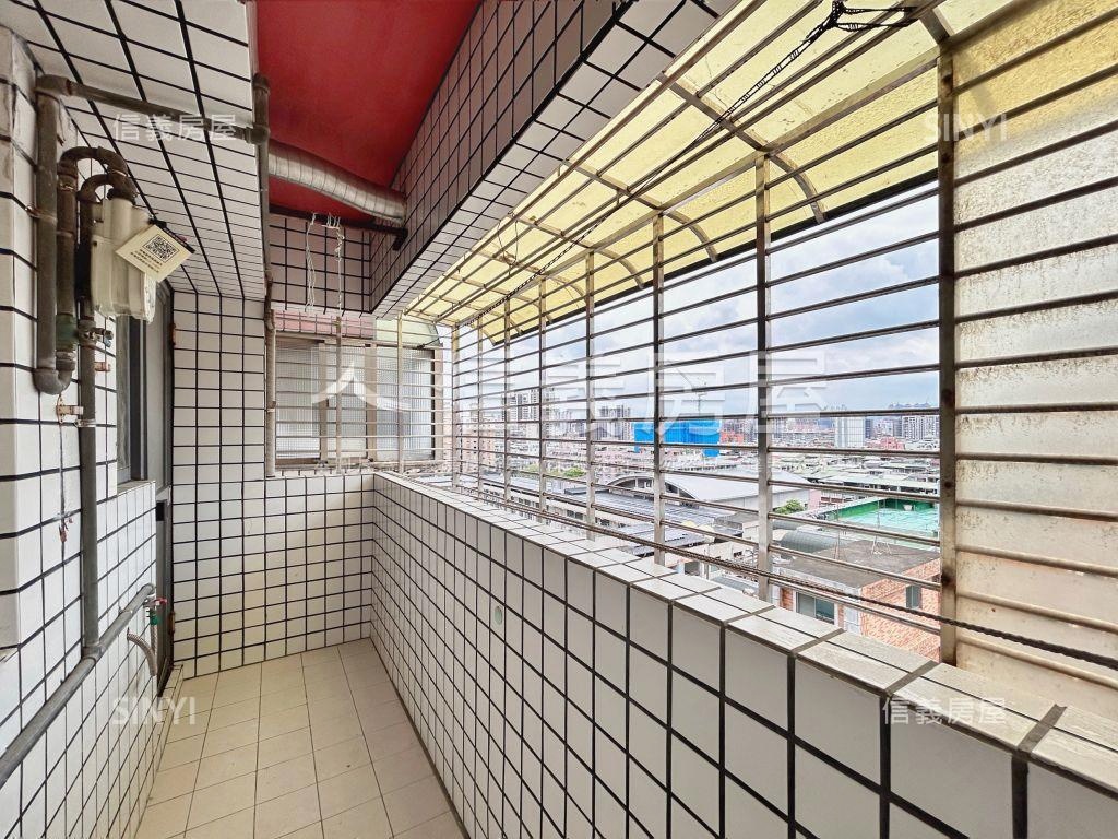 昌平校園美景三房平車房屋室內格局與周邊環境