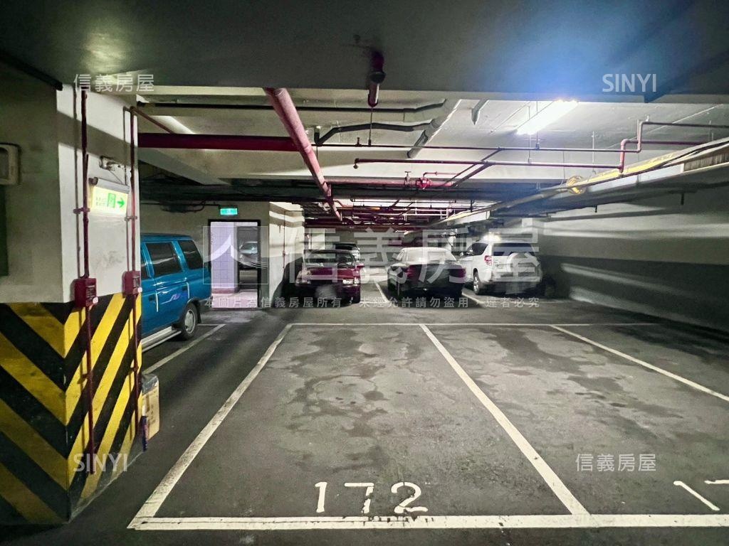 昌平校園美景三房平車房屋室內格局與周邊環境