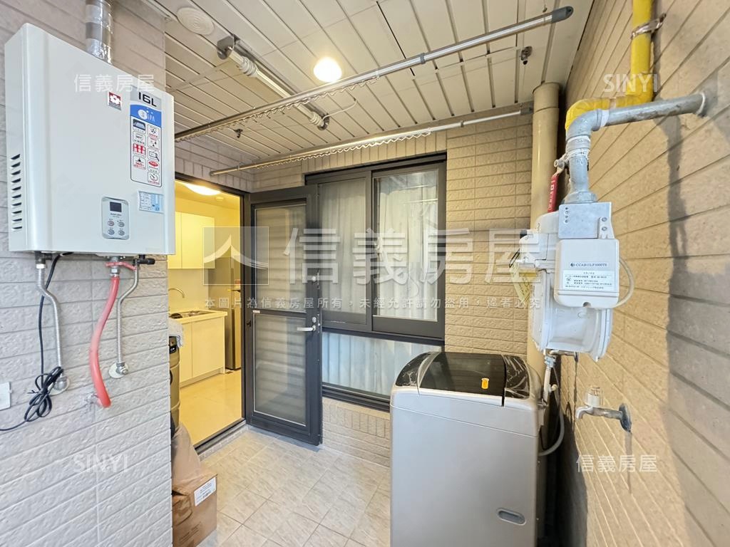 賦竹４房車位房屋室內格局與周邊環境