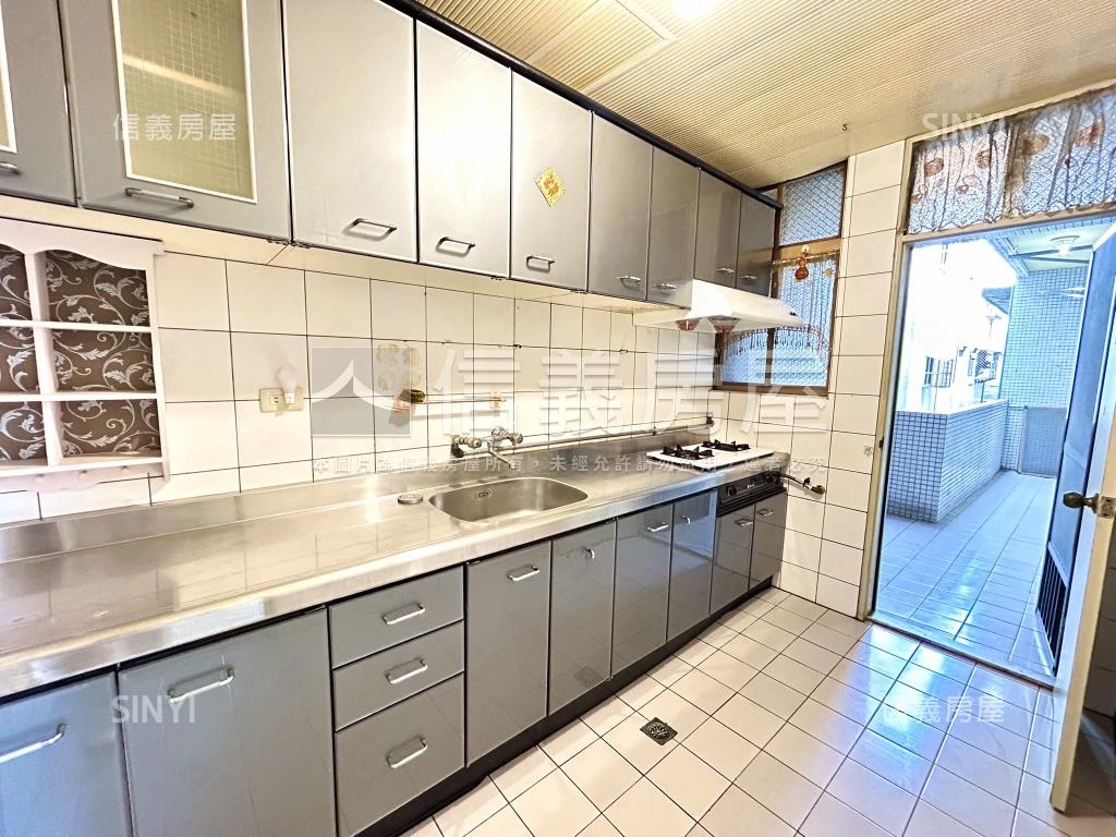 捷運×公園黃金稀有大戶房屋室內格局與周邊環境