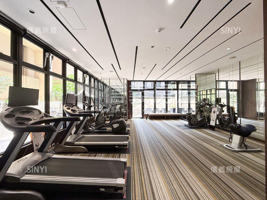 美術館極致漂亮兩房房屋室內格局與周邊環境