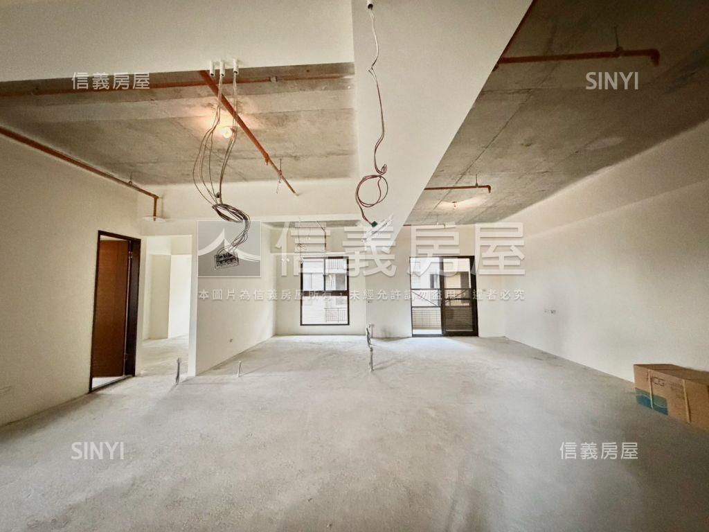 弘暉大禧．帝王四房雙車位房屋室內格局與周邊環境