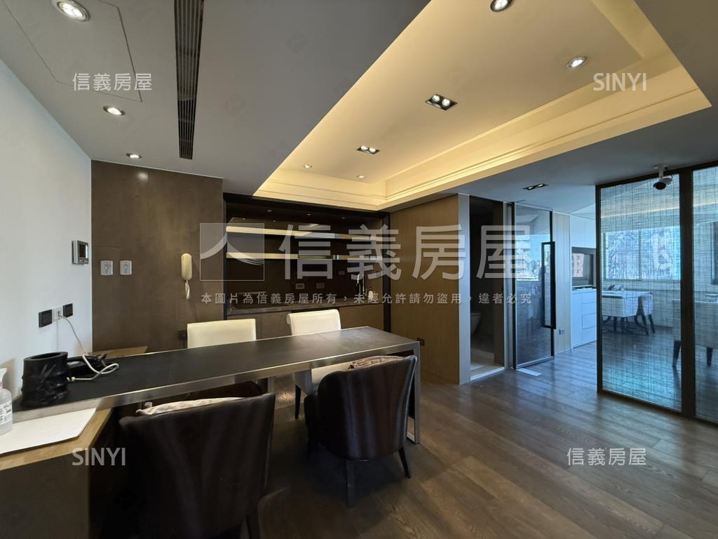 東方鑽石之星美景高樓房屋室內格局與周邊環境