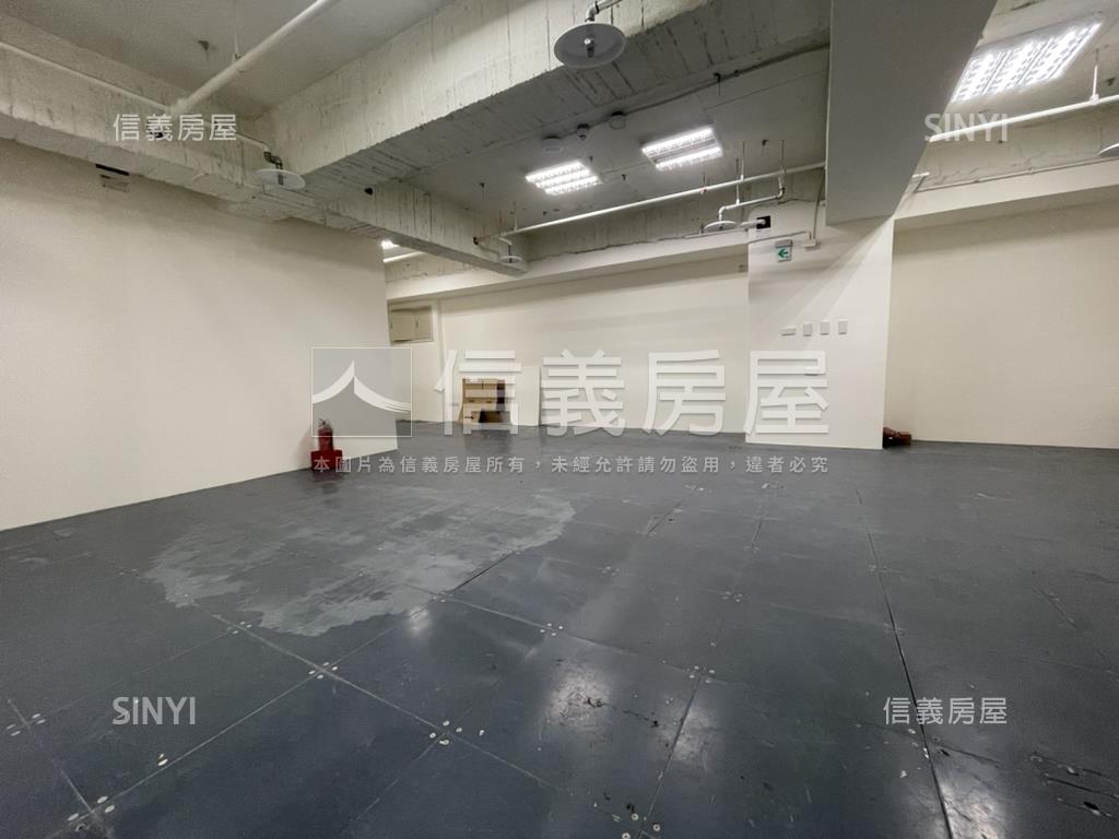 近永安捷運時代金融中心３房屋室內格局與周邊環境