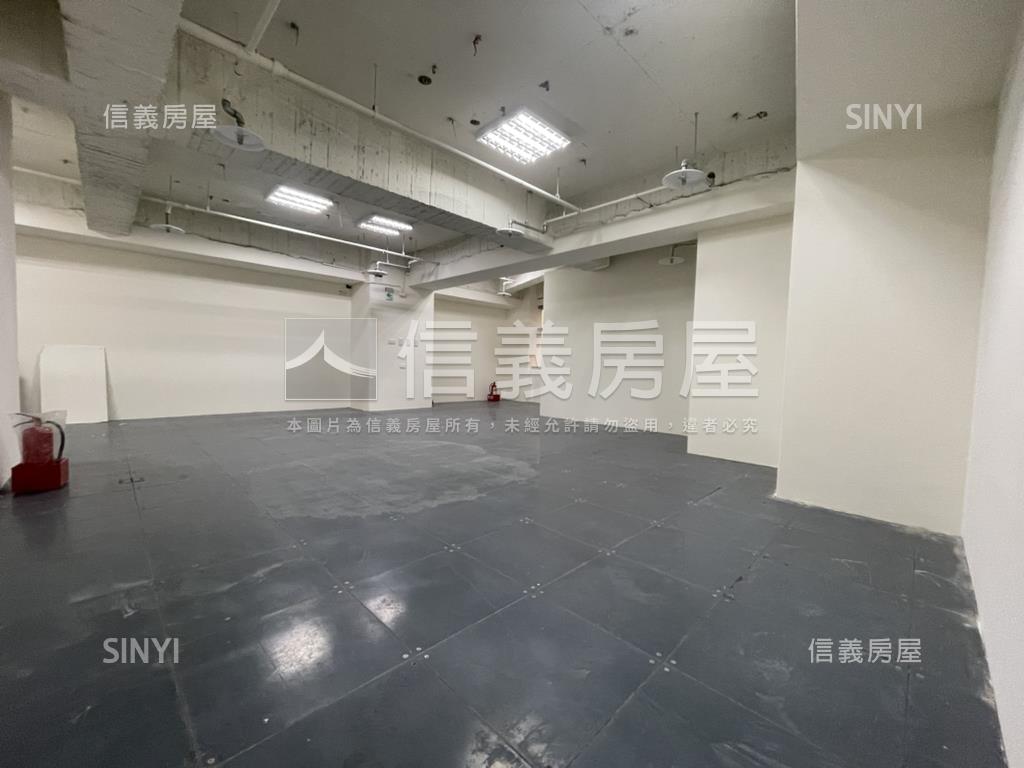 近永安捷運時代金融中心３房屋室內格局與周邊環境