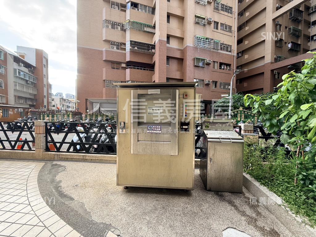 棕櫚彎高樓採光三房平車房屋室內格局與周邊環境