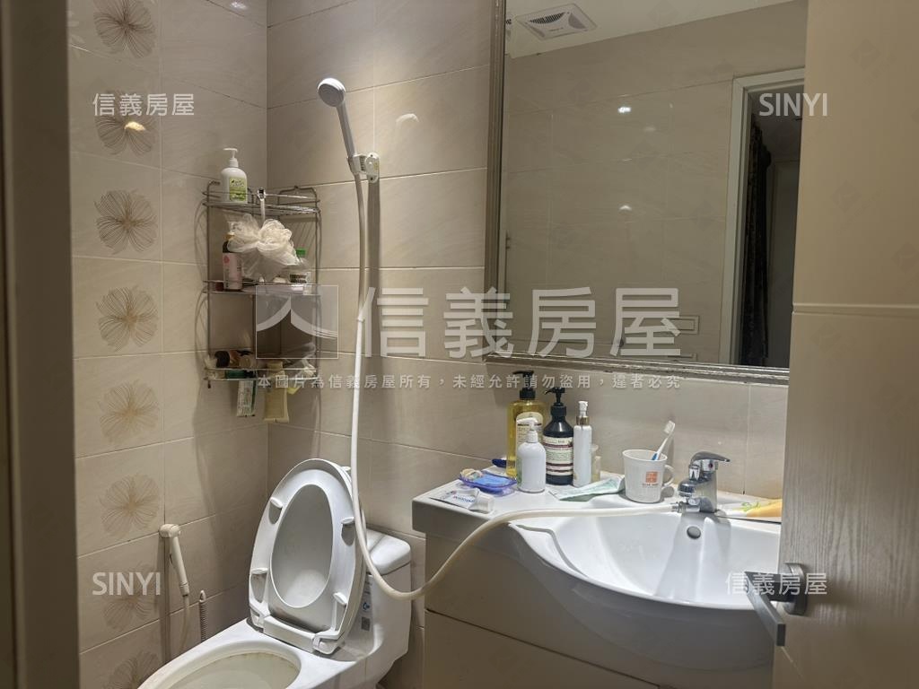 帝國大廈高樓面文華苑房屋室內格局與周邊環境