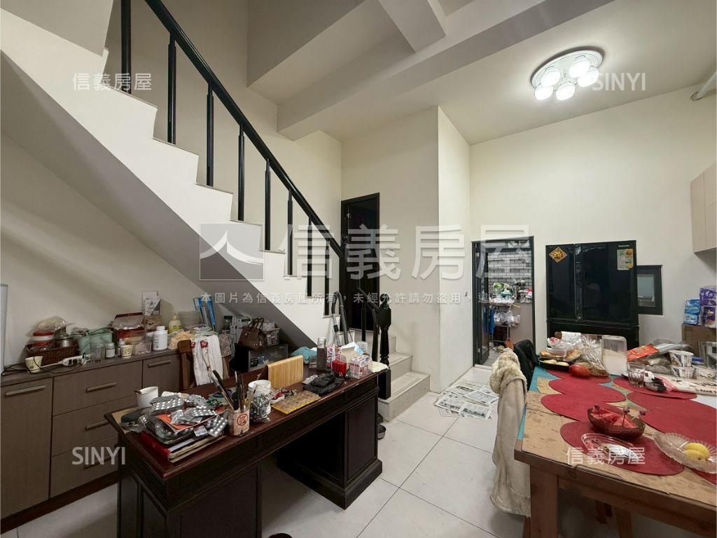 綠意美透天門前可停車房屋室內格局與周邊環境