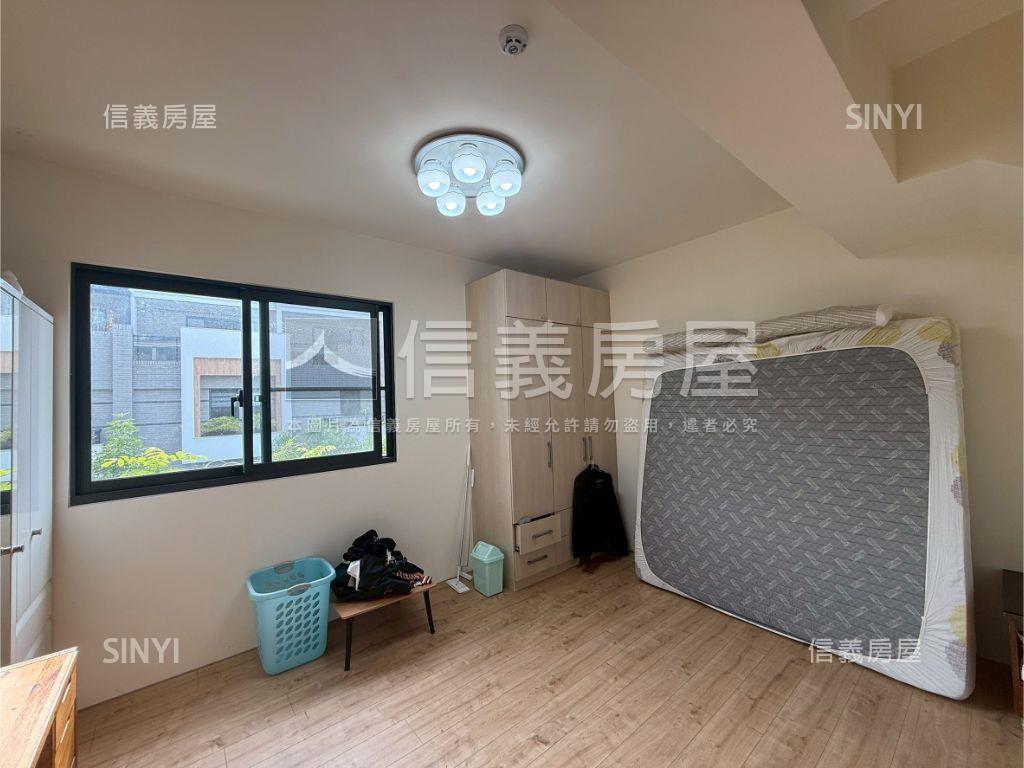 綠意美透天門前可停車房屋室內格局與周邊環境