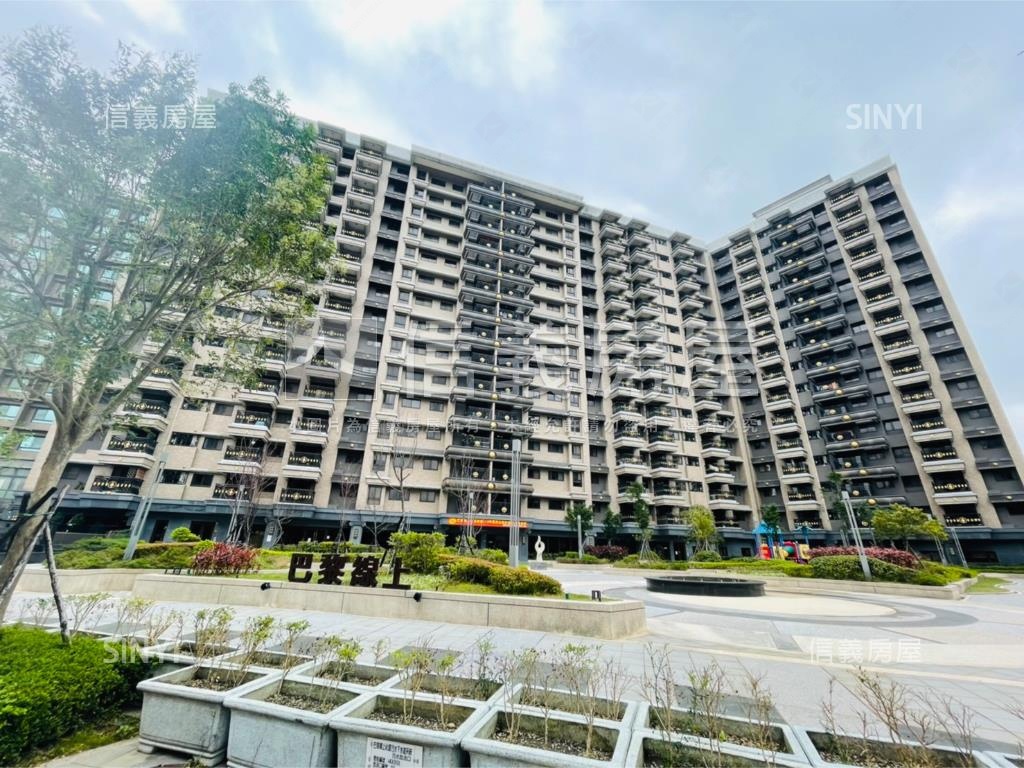 巴黎線上獨立大車位房屋室內格局與周邊環境