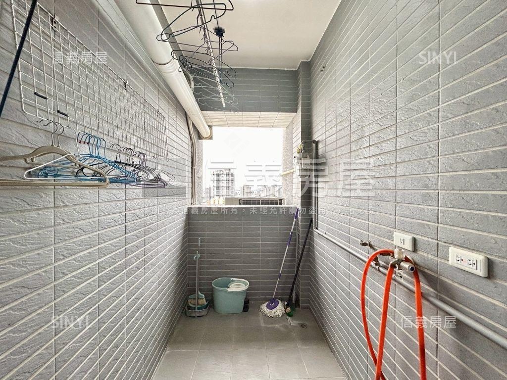 專任中華ＤＣ高樓視野兩房房屋室內格局與周邊環境