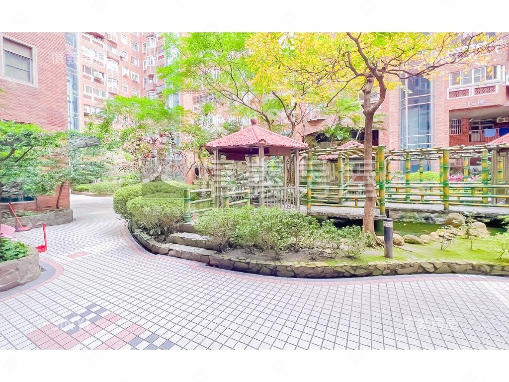 頭家四房平車三面採光房屋室內格局與周邊環境