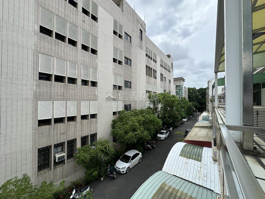 東區｜大面寬透天車墅房屋室內格局與周邊環境