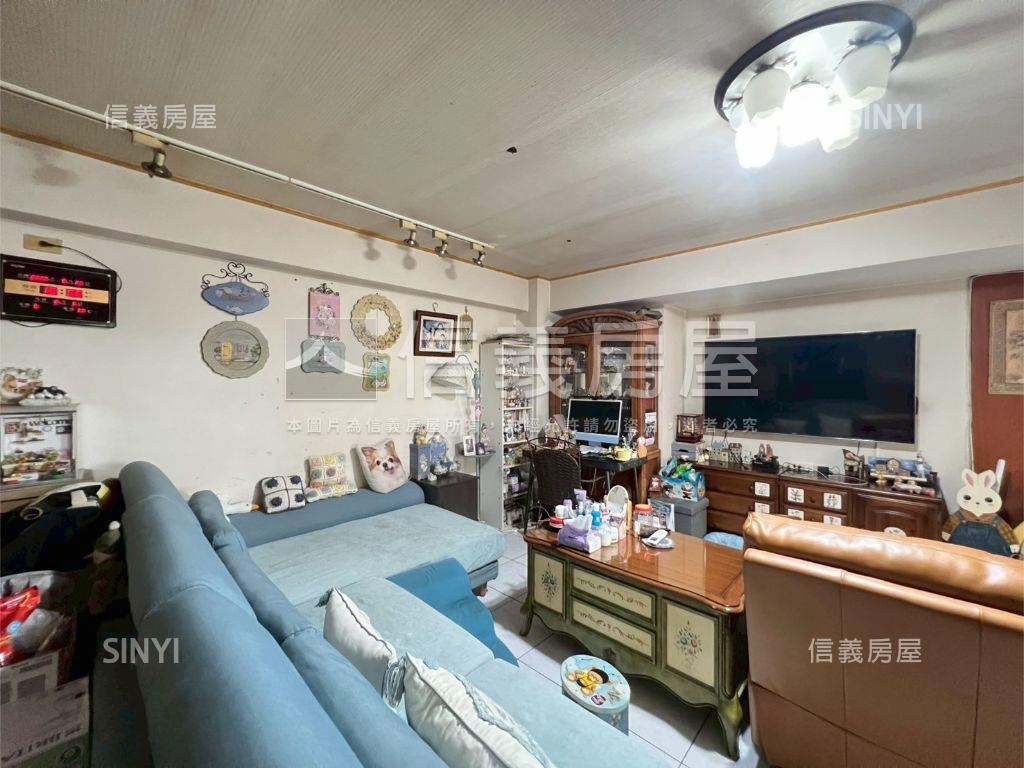 近陽明國中高樓層視野房屋室內格局與周邊環境