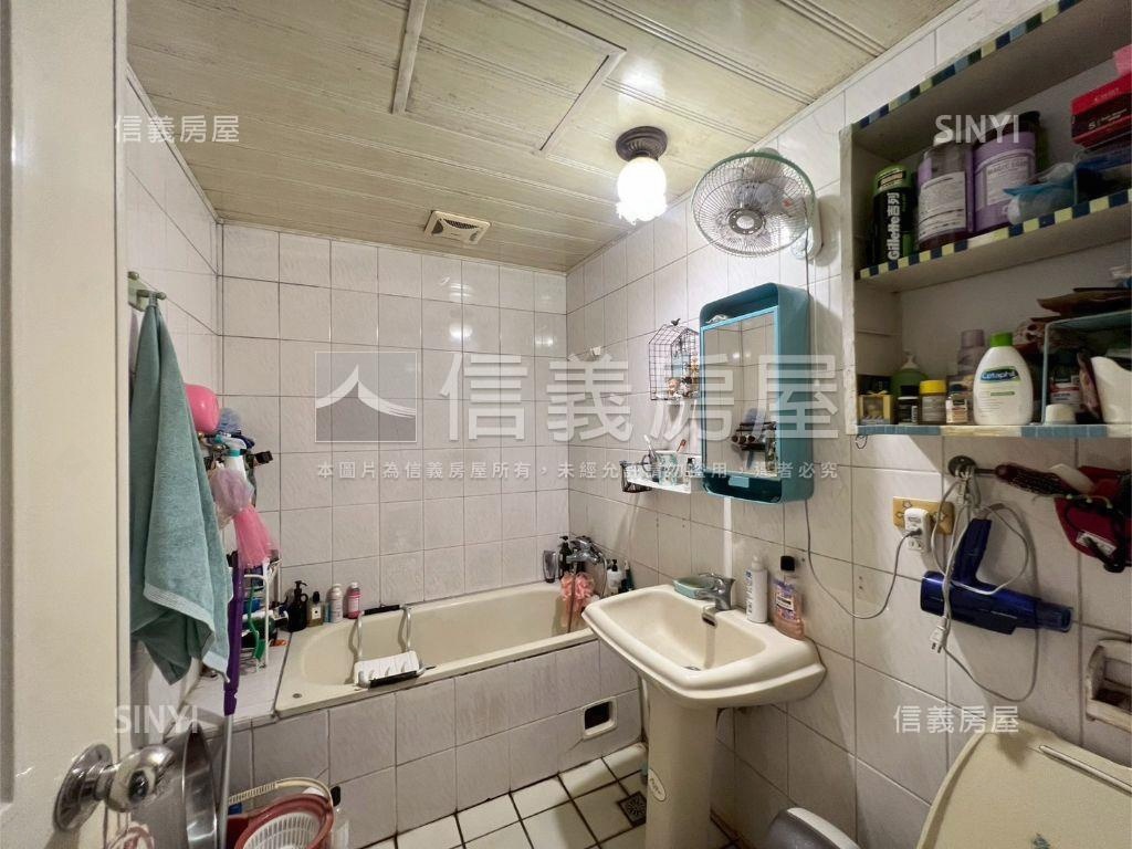 近陽明國中高樓層視野房屋室內格局與周邊環境