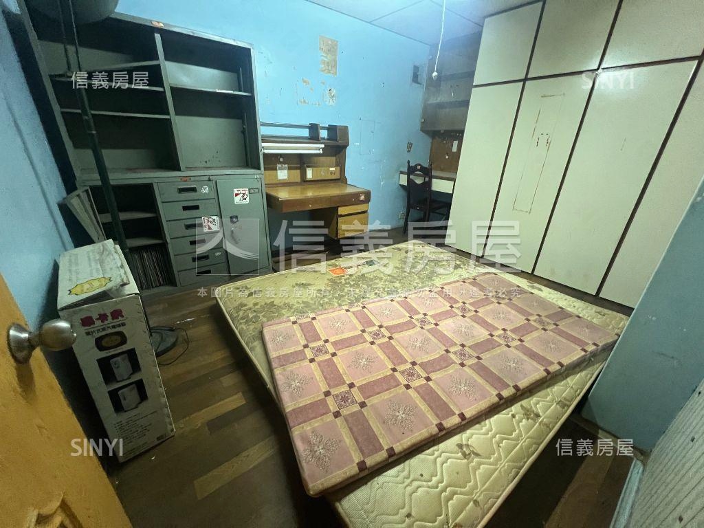 一樓大空間房屋室內格局與周邊環境