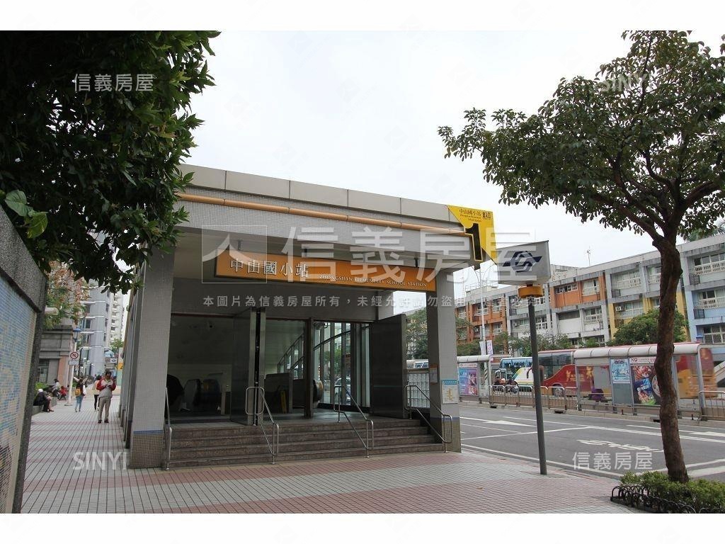 時尚高樓歐夏蕾房屋室內格局與周邊環境