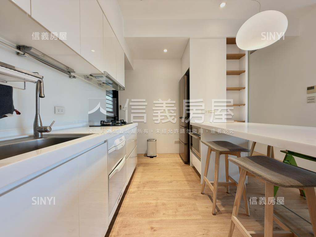 高鐵｜高質感｜墨客三房房屋室內格局與周邊環境