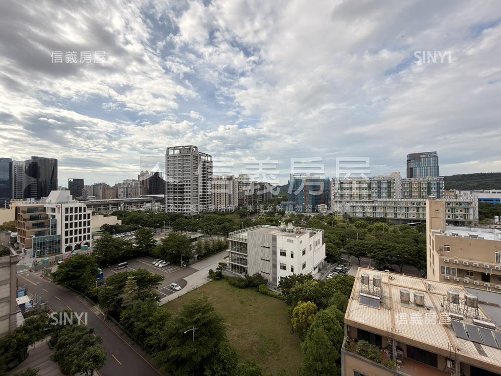 高鐵｜高質感｜墨客三房房屋室內格局與周邊環境