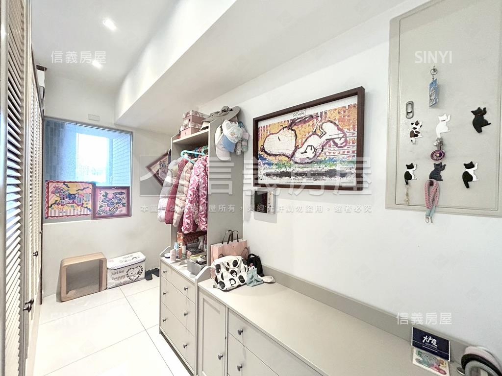 高鐵鼎毅３＋１房雙車位房屋室內格局與周邊環境