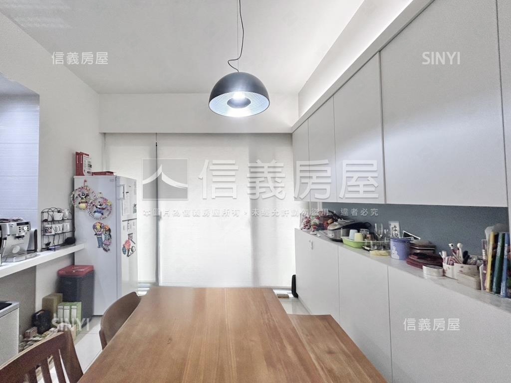 高鐵鼎毅３＋１房雙車位房屋室內格局與周邊環境